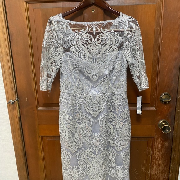 Tahari Dresses & Skirts - Tahari Sequin Lace Overlay Sheath Knit Under Bodice Dress Mother of the Bride